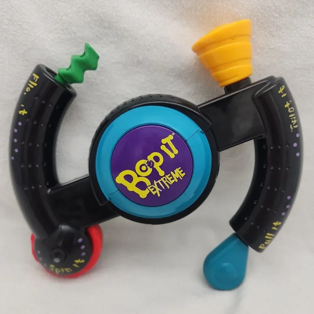 Game Bop It Extreme fast-paced Handheld Hasbro 1998 Flick It Bop Twist Pull VTG